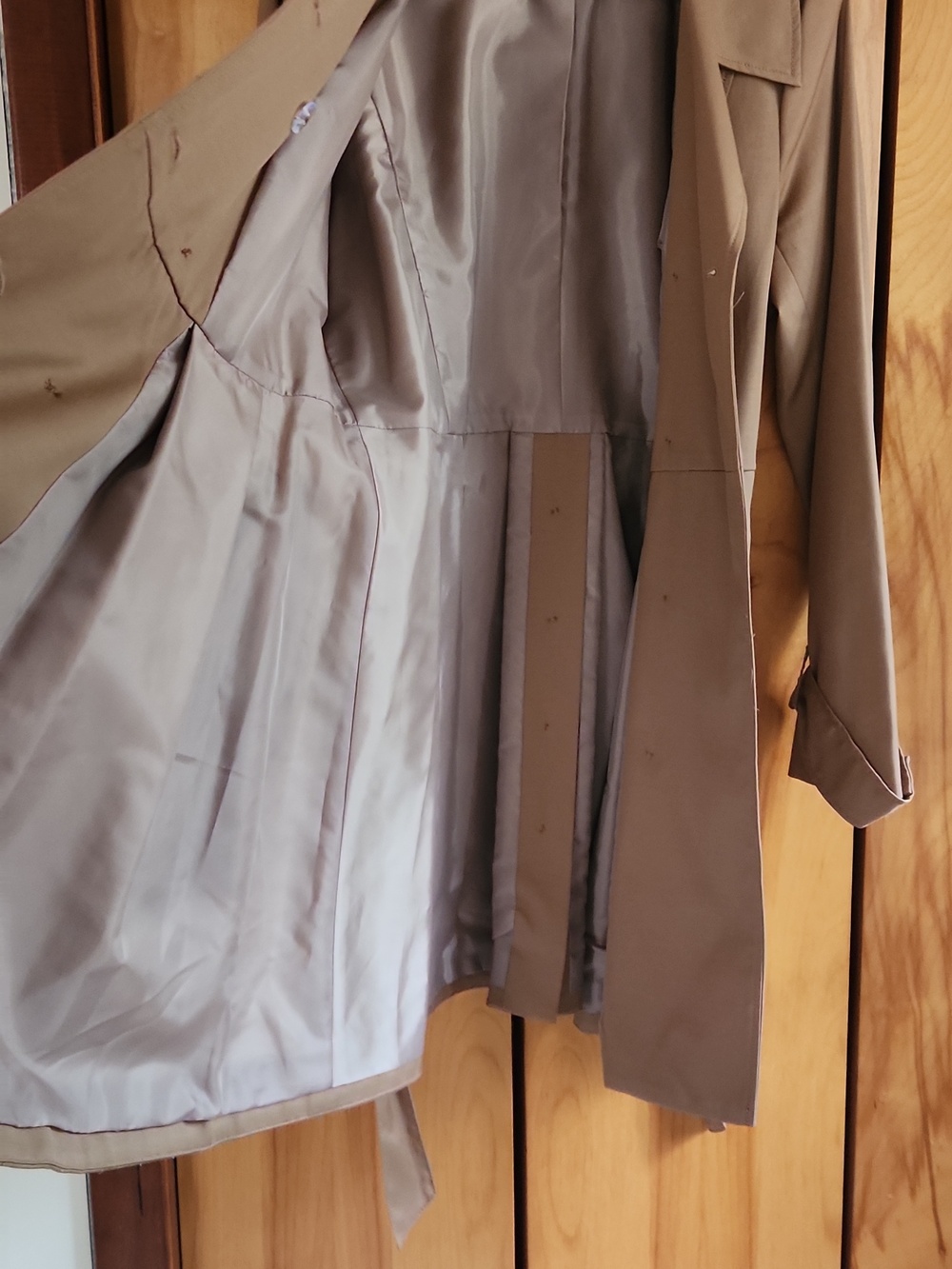 Halogen Camel Double-Breasted Trench Coat with Waist Tie - Picture 4 of 5